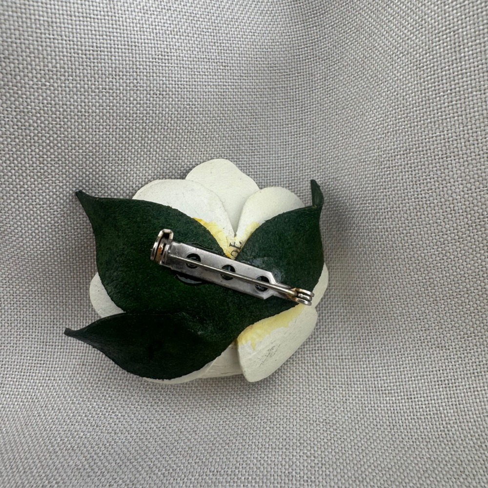 Vintage Leather Flower Brooch Set Handcrafted Pin White Tan Floral Botanical 4pc - Picture 6 of 11